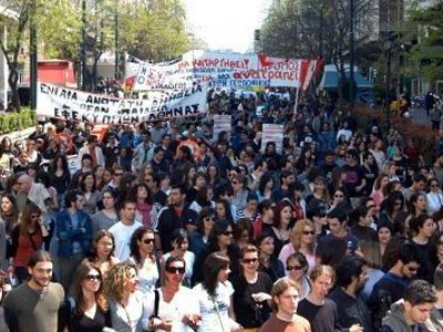 Απεργιακό «τυφώνα» εξήγγειλε η ΓΣΕΕ